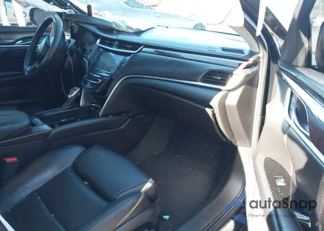 2013 Cadillac Xts Premium z USA, uszkodzony, nr VIN 2G61S5S35D9209350